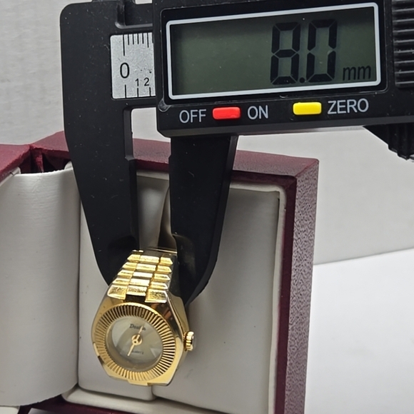 Womens Dosike Gold Tone Ring Watch With Stretch Band New Battery Running - Picture 5 of 10